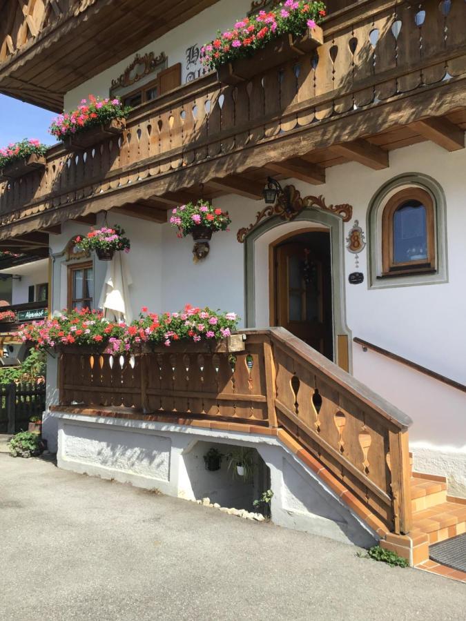 Gaestehaus Alfred Klais Krün エクステリア 写真