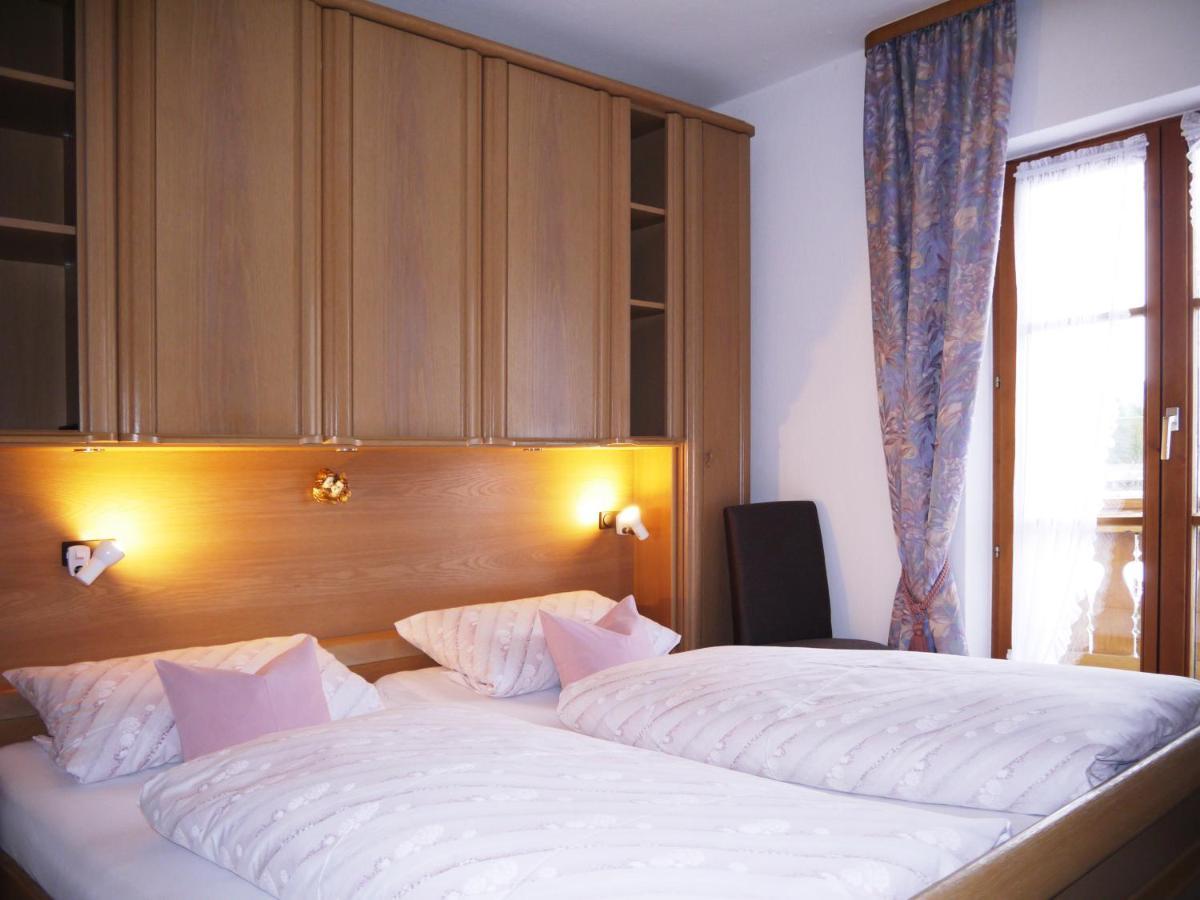 Gaestehaus Alfred Klais Krün エクステリア 写真